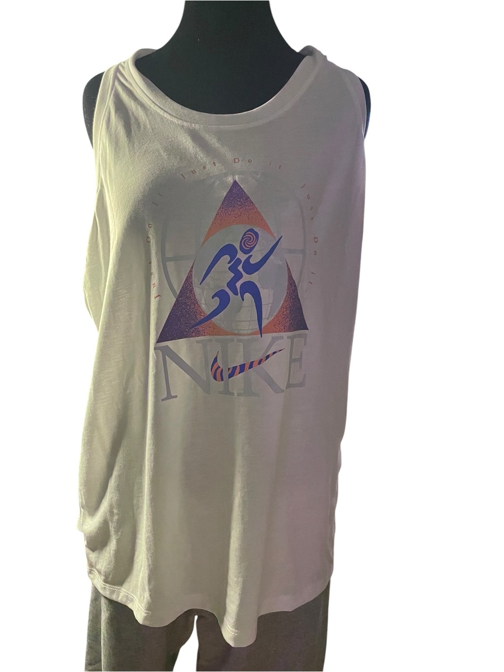 Nike Women’s white Graphic Muscle Tank